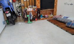 BÁN NHÀ PHÚ NHUẬN HXH 50M2 NGANG 4 M 4 TẦNG 5 PHÒNG NGỦ DUY TÂN CHỈ 6.6 TỶ.Mô tả:+ Diện tích: 50m2, ngang 4m dài 13m.– Hiện trạng: Trệt + 3 lầu + 2 sân thượng-Gồm: 5 phòng ngủ, 2 sân thượng trước sau, 4 toilet, bếp, có sân để xe máy rất tiện.Mô tả:– Vị trí trung tâm Phú Nhuận đoạn giao cắt Phan Đình Phùng – Huỳnh Văn Bánh – Nguyễn Văn Trỗi… là những con đường có giá cao nhất Phú Nhuận, cách mặt tiền Duy Tân 20m.– Tiện ích xung quanh không thiếu thứ gì, gồm nhiều khu văn phòng, bệnh viện Quốc tế, các trung tâm thẩm mỹ Spa, kinh doanh hoạt động ngày đêm.– Pháp lý chuẩn, sổ nở hậu tài lộc, chủ đang nhờ ngân hàng giữ hộ.Giá 6.6 tỷ. TL chủ nhà thiện chí gấp bán.Liên hệ: Mr Khoa 0582063101 Tư vấn xem nhà miễn phí. Trân trọng.