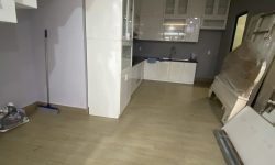 BÁN NHÀ PHÚ NHUẬN HXH 50M2 NGANG 4 M 4 TẦNG 5 PHÒNG NGỦ DUY TÂN CHỈ 6.6 TỶ.Mô tả:+ Diện tích: 50m2, ngang 4m dài 13m.– Hiện trạng: Trệt + 3 lầu + 2 sân thượng-Gồm: 5 phòng ngủ, 2 sân thượng trước sau, 4 toilet, bếp, có sân để xe máy rất tiện.Mô tả:– Vị trí trung tâm Phú Nhuận đoạn giao cắt Phan Đình Phùng – Huỳnh Văn Bánh – Nguyễn Văn Trỗi… là những con đường có giá cao nhất Phú Nhuận, cách mặt tiền Duy Tân 20m.– Tiện ích xung quanh không thiếu thứ gì, gồm nhiều khu văn phòng, bệnh viện Quốc tế, các trung tâm thẩm mỹ Spa, kinh doanh hoạt động ngày đêm.– Pháp lý chuẩn, sổ nở hậu tài lộc, chủ đang nhờ ngân hàng giữ hộ.Giá 6.6 tỷ. TL chủ nhà thiện chí gấp bán.Liên hệ: Mr Khoa 0582063101 Tư vấn xem nhà miễn phí. Trân trọng.