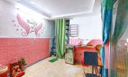 BÁN NHÀ PHÚ NHUẬN HXH 4 TẦNG ĐẸP LUNG LINH KHU VIP PHAN XÍCH LONG 4.6 TỶ.Mô tả:+ Diện tích: 35m2, ngang 3m dài 12m.+ Kết cấu: 1 trệt 2 lầu, sân thượng trước và sau, gồm 5 phòng ngủ, 3 toilet, 1 phòng thờ, phòng khách, phòng bếp.Mô tả:+ Vị trí: Cực đẹp, nhà ngay trung tâm phố ẩm thực. Gần Bệnh viện Hoàn Mỹ, đi bộ vài phút ra Siêu Thị Coopmart gần ngã tư Phan Đăng Lưu, Khu kinh doanh sầm uất và tập trung nhiều quán cà phê đẹp nhộn nhịp, cùng các công ty Văn Phòng,+ Lưu thông đi lại các Quận trung tâm rất thuận tiện. tiếp giáp Quận 1+ Khu an ninh tốt, dân trí cao yên tĩnh sạch sẽ.+ Nhà xây mới chắc chắn, BTCT ban công thoáng mát + Pháp lý: Sổ hồng hoàn công đầy đủGiá 4.6 tỷ. TL chủ nhà thiện chí gấp bán.Liên hệ: Mr Khoa 0582063101 Tư vấn xem nhà miễn phí