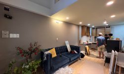 BÁN NHÀ PHÚ NHUẬN HXH 4 TẦNG ĐẸP LUNG LINH KHU VIP PHAN XÍCH LONG 4.6 TỶ.Mô tả:+ Diện tích: 35m2, ngang 3m dài 12m.+ Kết cấu: 1 trệt 2 lầu, sân thượng trước và sau, gồm 5 phòng ngủ, 3 toilet, 1 phòng thờ, phòng khách, phòng bếp.Mô tả:+ Vị trí: Cực đẹp, nhà ngay trung tâm phố ẩm thực. Gần Bệnh viện Hoàn Mỹ, đi bộ vài phút ra Siêu Thị Coopmart gần ngã tư Phan Đăng Lưu, Khu kinh doanh sầm uất và tập trung nhiều quán cà phê đẹp nhộn nhịp, cùng các công ty Văn Phòng,+ Lưu thông đi lại các Quận trung tâm rất thuận tiện. tiếp giáp Quận 1+ Khu an ninh tốt, dân trí cao yên tĩnh sạch sẽ.+ Nhà xây mới chắc chắn, BTCT ban công thoáng mát + Pháp lý: Sổ hồng hoàn công đầy đủGiá 4.6 tỷ. TL chủ nhà thiện chí gấp bán.Liên hệ: Mr Khoa 0582063101 Tư vấn xem nhà miễn phí