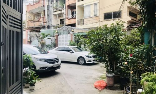 BÁN NHÀ PHÚ NHUẬN HXH OTO QUAY ĐẦU 4 TẦNG BTCT ĐẸP LUNG LINH NGUYỄN KIỆM 4.95 TỶ.