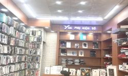 BÁN NHÀ PHÚ NHUẬN HXH 4 TẦNG ĐẸP LUNG LINH KHU VIP PHAN XÍCH LONG 4.6 TỶ.Mô tả:+ Diện tích: 35m2, ngang 3m dài 12m.+ Kết cấu: 1 trệt 2 lầu, sân thượng trước và sau, gồm 5 phòng ngủ, 3 toilet, 1 phòng thờ, phòng khách, phòng bếp.Mô tả:+ Vị trí: Cực đẹp, nhà ngay trung tâm phố ẩm thực. Gần Bệnh viện Hoàn Mỹ, đi bộ vài phút ra Siêu Thị Coopmart gần ngã tư Phan Đăng Lưu, Khu kinh doanh sầm uất và tập trung nhiều quán cà phê đẹp nhộn nhịp, cùng các công ty Văn Phòng,+ Lưu thông đi lại các Quận trung tâm rất thuận tiện. tiếp giáp Quận 1+ Khu an ninh tốt, dân trí cao yên tĩnh sạch sẽ.+ Nhà xây mới chắc chắn, BTCT ban công thoáng mát + Pháp lý: Sổ hồng hoàn công đầy đủGiá 4.6 tỷ. TL chủ nhà thiện chí gấp bán.Liên hệ: Mr Khoa 0582063101 Tư vấn xem nhà miễn phí