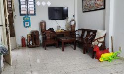BÁN NHÀ MẶT TIỀN 70M2 5 TẦNG NGANG 4M VỈA HÈ KINH DOANH ĐỈNH NGUYỄN TRỌNG TUYỂN 18.5 TỶ.Mô tả:+ Diện tích: 70m2, ngang 4m dài 17m.+ Kết cấu 5 tầng sân thượng. 5PN, phòng thờ, Sân thượng thoáng mát.Mô tả:+ Mặt tiền VIP Tân Bình, kinh doanh đa ngành nghề.+ Vị trí cực đẹp, 2 vỉa hè rộng. Ngay vòng xoay Lê Văn Sỹ, Giáp Phú Nhuận, Quận 3. Khu vực hiếm nhà bán.+ Tiện ích xung quanh đầy đủ: gần bệnh viện, trường học, gần chợ, khu mua sắm, siêu thị….+ Nhà hiện cho thuê 30 triệu/thángGiá 18.5 tỷ. TL chủ nhà thiện chí gấp bán.Liên hệ: Mr Khoa 0582063101 Tư vấn xem nhà miễn phí