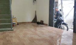 BÁN NHÀ PHÚ NHUẬN HXH 4 TẦNG ĐẸP LUNG LINH KHU VIP PHAN XÍCH LONG 4.6 TỶ.Mô tả:+ Diện tích: 35m2, ngang 3m dài 12m.+ Kết cấu: 1 trệt 2 lầu, sân thượng trước và sau, gồm 5 phòng ngủ, 3 toilet, 1 phòng thờ, phòng khách, phòng bếp.Mô tả:+ Vị trí: Cực đẹp, nhà ngay trung tâm phố ẩm thực. Gần Bệnh viện Hoàn Mỹ, đi bộ vài phút ra Siêu Thị Coopmart gần ngã tư Phan Đăng Lưu, Khu kinh doanh sầm uất và tập trung nhiều quán cà phê đẹp nhộn nhịp, cùng các công ty Văn Phòng,+ Lưu thông đi lại các Quận trung tâm rất thuận tiện. tiếp giáp Quận 1+ Khu an ninh tốt, dân trí cao yên tĩnh sạch sẽ.+ Nhà xây mới chắc chắn, BTCT ban công thoáng mát + Pháp lý: Sổ hồng hoàn công đầy đủGiá 4.6 tỷ. TL chủ nhà thiện chí gấp bán.Liên hệ: Mr Khoa 0582063101 Tư vấn xem nhà miễn phí