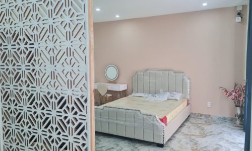 BÁN NHÀ TÂN BÌNH HXH 60M2 NGANG 6.5 M 5 TẦNG  5 PHÒNG NGỦ VIP SÂN BAY LAM SƠN 8.9 TỶ.