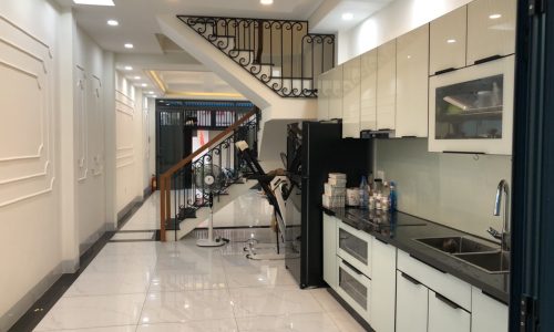 BÁN NHÀ PHÚ NHUẬN HXH 70M2 NỞ HẬU 4.8 M 4 TẦNG SÁT MẶT TIỀN LÊ VĂN SỸ 12.1 TỶ.