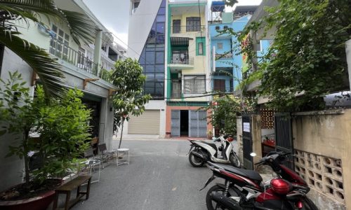 BÁN NHÀ PHÚ NHUẬN SÁT HXH 36M2 NGANG 4 M TIỆN XÂY MỚI 4 TẦNG KHU VIP ĐÀO DUY ANH 4.2 TỶ.