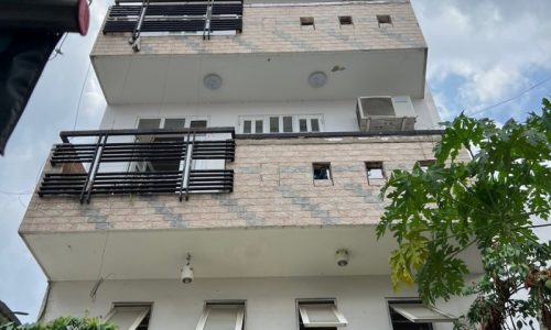 BÁN NHÀ TÂN BÌNH HXH OTO VÀO NHÀ 60M2 NGANG 5,2 M 5 TẦNG 9 PHÒNG SÁT MẶT TIỀN TRẦN VĂN QUANG CHỈ 7,5 TỶ.