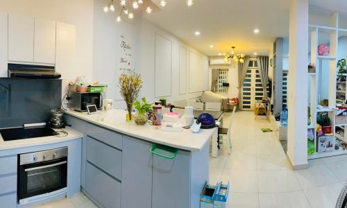 BÁN NHÀ PHÚ NHUẬN 70M2 SÁT HXH NGANG 5.1M 3 TẦNG 3 PHÒNG NGỦ  THIẾT KẾ HIỆN ĐẠI KHU VIP HUỲNH VĂN BÁNH NGỢP BANK  GẤP BÁN 7.3 TỶ.