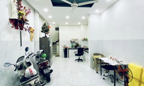 BÁN NHÀ MẶT TIỀN 40M2 4 TẦNG 3 PHÒNG NGỦ KINH DOANH ĐỈNH CMT8 CHẤN HƯNG 6.3 TỶ