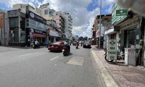 BÁN NHÀ MẶT TIỀN 70M2 NGANG 4,2  2 TẦNG KINH DOANH ĐỈNH CHỦ GẤP BÁN ĐỊNH CƯ NGUYỄN KIỆM 7.8 TỶ.