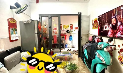 BÁN NHÀ PHÚ NHUẬN SÁT MẶT TIỀN 40M2 2 TẦNG BTCT NGANG GẦN 4M NHÀ MỚI CHỦ GẤP BÁN THÍCH QUẢNG ĐỨC 3.68 TỶ.