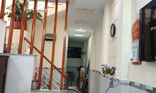 BÁN NHÀ QUẬN 3 HXH  55M2 2 TẦNG 3 PN NGANG 4M SÁT MẶT TIỀN CMT8 6.15 TỶ.