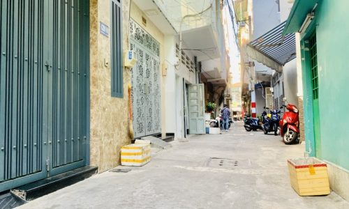 BÁN NHÀ TÂN BÌNH HXH 70M2 3 TẦNG NGANG 4M SỔ VUÔNG 4 PN SÁT MẶT TIỀN NGUYỄN TRỌNG TUYỂN 7.8 TỶ.