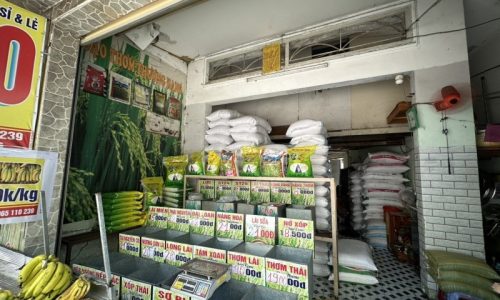 BÁN NHÀ MẶT TIỀN 40M2 2 TẦNG NGANG 5M KD ĐỈNH GẤP BÁN NI SƯ HUỲNH LIÊN 4.5 TỶ.