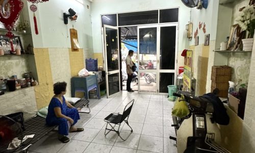 BÁN NHÀ MẶT TIỀN 45M2 3 TẦNG NGANG GẦN 4M KD ĐỈNH VỈA HÈ CHU VĂN AN  NGỢP BANK GẤP BÁN 8 TỶ.