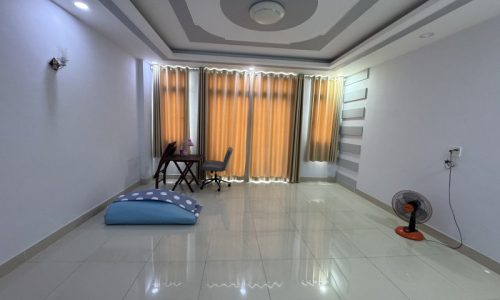 BÁN NHÀ PHÚ NHUẬN HXH 50M2 5 TẦNG NGANG 5M 4 PN ĐẸP LUNG LINH NHIÊU TỨ GẤP BÁN 7.35 TỶ