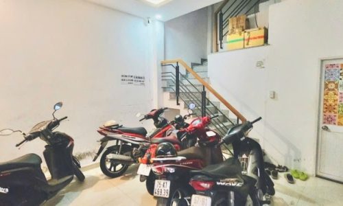 BÁN NHÀ PHÚ NHUẬN HẺM TO 49M2 4 TẦNG NỞ HẬU 6M 7 PN CHDV THÍCH QUẢNG ĐỨC 6.9 TỶ.