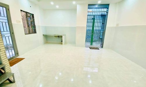 BÁN NHÀ PHÚ NHUẬN HXH 36M2 3 TẦNG 4 PN  NGANG 5,5 M SÁT MẶT TIỀN  THÍCH QUẢNG ĐỨC GẤP BÁN 3.9 TỶ