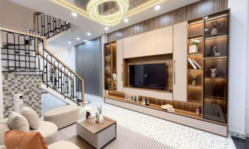 BÁN NHÀ BÌNH THẠNH HXH 50M2 5 TẦNG  NGANG GẦN 4M 5 PN SÁT MT KD ĐỈNH HOÀNG HOA THÁM 9.75 TỶ.