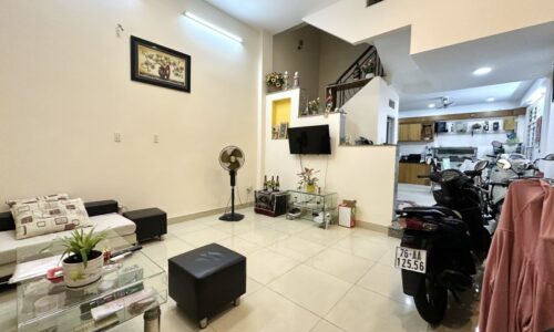 BÁN NHÀ PHÚ NHUẬN HXH 65M2 5 TẦNG NGANG 5M 4 PN SÁT MT VUÔNG HIẾM  LÊ VĂN SỸ 11 TỶ.