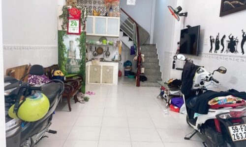 BÁN NHÀ QUẬN 3 HXH 35M2 4 TẦNG 3 PN SÁT MT DÂN TRÍ AN NINH LÊ VĂN SỸ 5.3 TỶ.