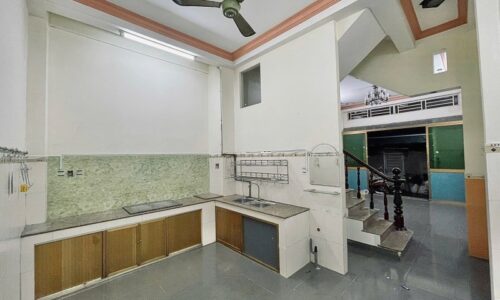 BÁN NHÀ TÂN BÌNH HXH 50M2 SÁT MT NGANG 4.4M VUÔNG 5 PN CHDV ĐỈNH NGUYỄN ĐÌNH KHƠI 7.5 TỶ.