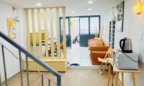 BÁN NHÀ MẶT TIỀN 45M2 3 TẦNG NGANG GẦN 4M 3 PN ĐẸP KD ĐỈNH PHÓ ĐỨC CHÍNH GẤP BÁN  5.6 TỶ.