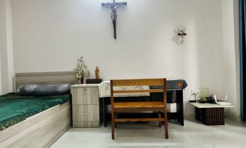 BÁN NHÀ PHÚ NHUẬN HXH 56M2 4 TẦNG NGANG 5M 5 PN SÁT MT THÍCH QUẢNG ĐỨC 9.5 TỶ.