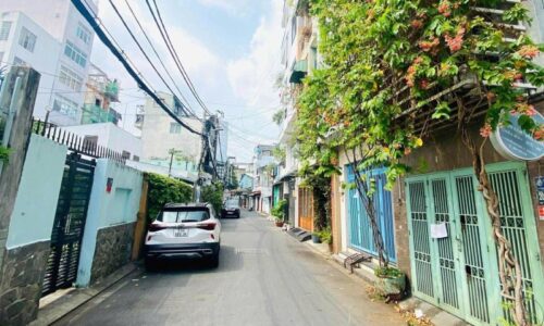 BÁN NHÀ PHÚ NHUẬN HXH 50M2 4 TẦNG CHDV NGANG GẦN 4M TRẦN KẾ XƯƠNG 7.6 TỶ.